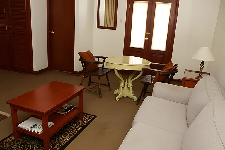 Suite Ejecutiva en "Ayacucho", Ideal para Trabajo