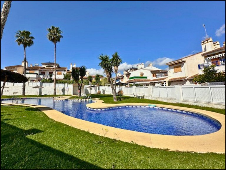 Dpto. familiar cerca de la playa en "Alicante"